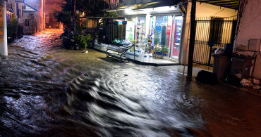 Meteoroloji'den Son Dakika Uyarısı: Evden Dışarı Çıkmayın!