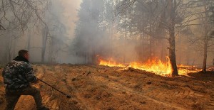 Ukrayna Başbakanı Zelenskiy Orman Yangınını Değerlendirdi