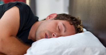 Uyku Getiren Yiyeceklerin Vücudumuza Etkileri Nelerdir?