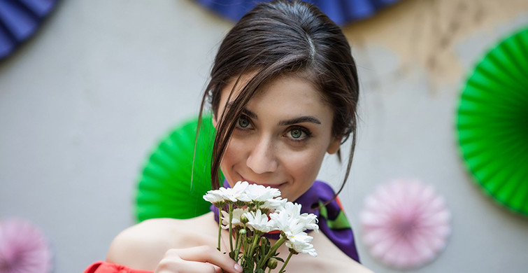 Küçük Kadınlar Dizisinin Yeliz'i Fulya Zenginer Evleniyor