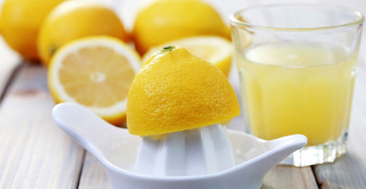 Her Gün 1 Bardak Limon Suyu İçmelisiniz!