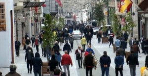 İstiklal Caddesi'nde Coronavirüs Önlemleri Dikkate Alınmadı