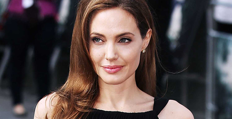 Angelina Jolie Kimdir? Angelina Jolie Boyu Kaç, Kilosu Kaç, Aslen Nereli, Sevgilisi Kimdir?