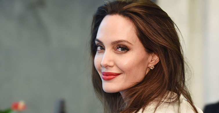 Angelina Jolie Duygusal Anlar Yaşadı