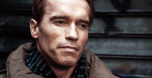 Arnold Schwarzenegger Ameliyat Oldu