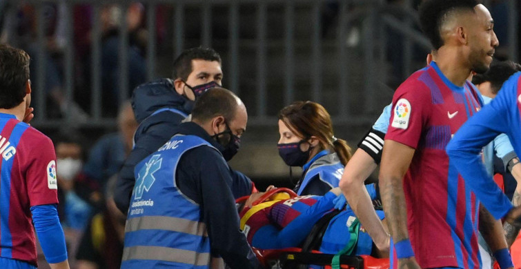 Barcelona - Celta Vigo maçında takım arkadaşı Gavi ile çarpışan Ronald Araujo bilincini kaybetti! Futbolcu acilen hastaneye kaldırıldı