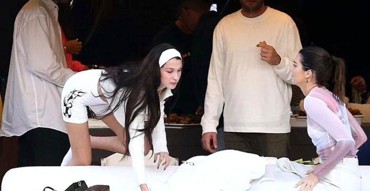Kendall Jenner Plajda Bella Hadid'in Üstüne Çıktı