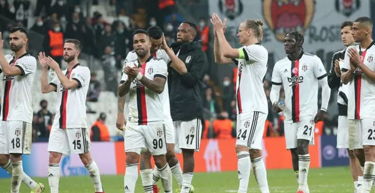 Beşiktaş Domagoj Vida'nın Trabzonspor'a Transfer Olacağı Yönünde Çıkan Haberleri Yalanladı
