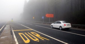 Bolu Dağı'nda Sis Görüş Mesafesini 20 Metreye İndirdi