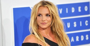 Britney Spears Evini Spor Salonunu Yaktı