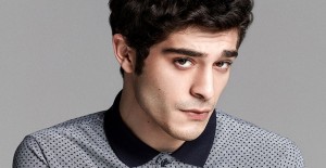 Burak Deniz Fotoğrafları - Burak Deniz Resimleri