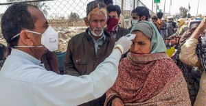 Pakistan'da Covid-19'dan Ölen Kişi Sayısı 100'ü Geçti