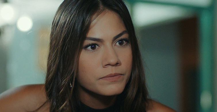 Demet Özdemir'den Can Yaman'a: Benimle İlgili Konuşma