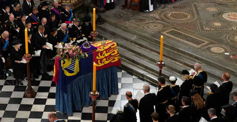 Devlet liderlerinin de katıldığı Kraliçe 2. Elizabeth'in cenaze töreninden ilk kareler geldi
