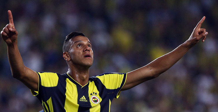 Fenerbahçeli Futbolcular Josef de Souza'yı Arıyor