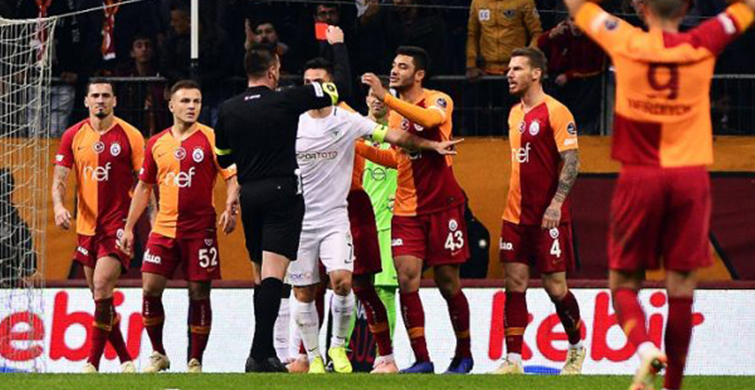 Galatasaray Aleyhine Yapılan Hakem Hataları
