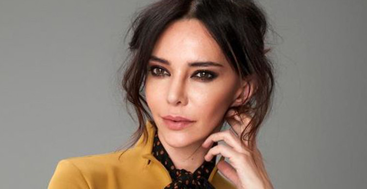 Hande Ataizi Oğlu Leon'la Tatilin Keyfini Çıkardı