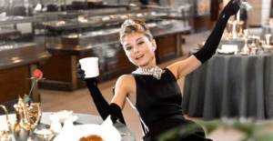 Hollywood Yıldızı Audrey Hepburn'ün Özel Fotoğrafları Satılıyor