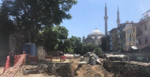 İstanbul'da İSKİ Kazısında Tarihi Kalıntılar Bulundu