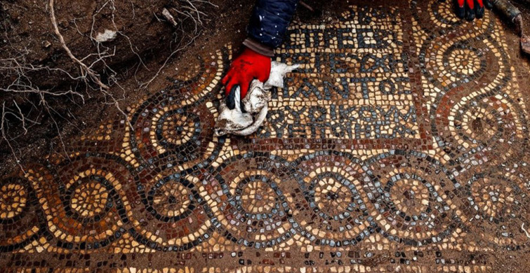 Kaçak Kazı Sırasında 1500 Senelik Mozaik Bulundu
