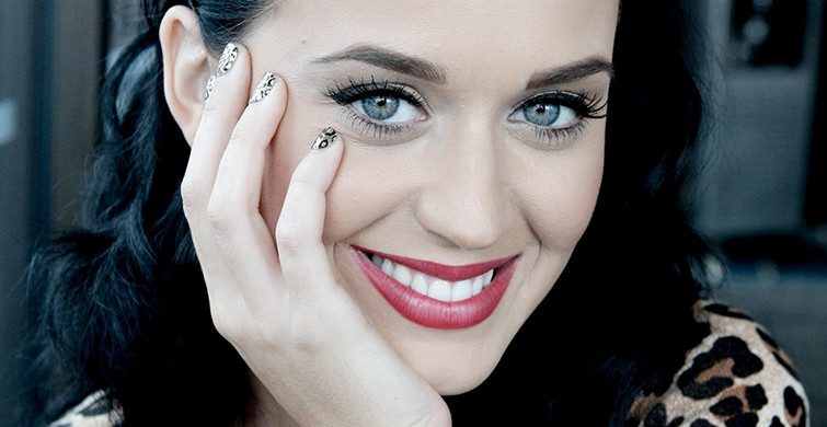 Katy Perry'nin Dark Horse Şarkısı Çalıntı Çıktı