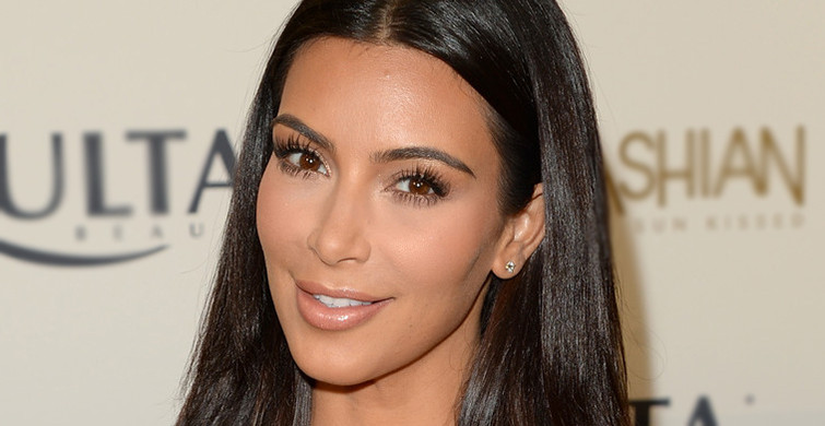 Kim Kardashian Mayolu Pozuyla Olay Yarattı
