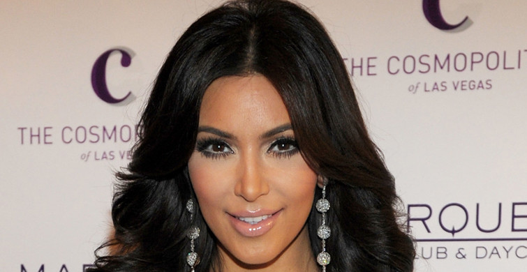 Kim Kardashian Son Kıyafetiyle Sosyal Medyayı İkiye Böldü