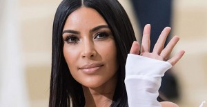 Kim Kardashian Beşinci Çocuk Fikrinden Vazgeçti
