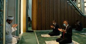 Cumhurbaşkanı Yardımcısı Oktay Cuma Namazını Beştepe Millet Camisi'nde Kıldı
