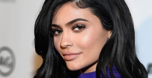 Kylie Jenner: Kendini Karantinaya Almak Önemli