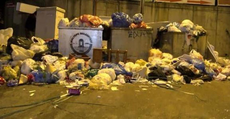 Maltepe'de Çöp Yığınları Oluştu, İBB Neden Müdahale Etmiyor?