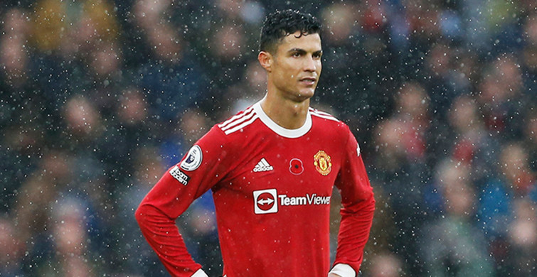 Manchester United'ın Yıldızı Cristiano Ronaldo'dan Çok Konuşulacak Karar!