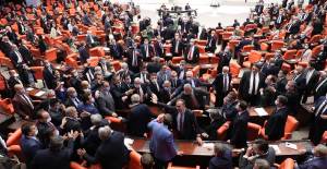 Meclis'te CHP ve HDP'den Ortak Protesto 