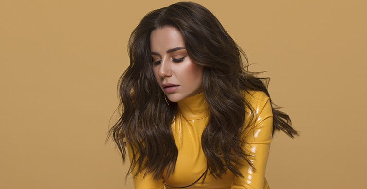 Merve Özbey Podyuma Çıkacak