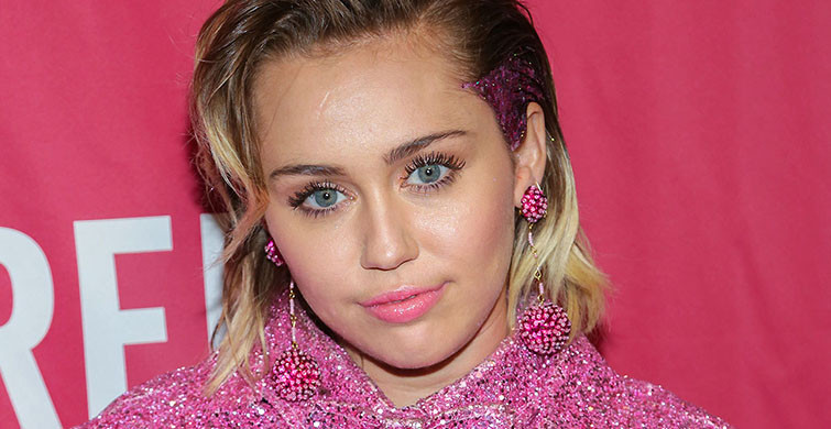 Miley Cyrus Yaptığı İtiraf İle Şaşkınlık Yarattı