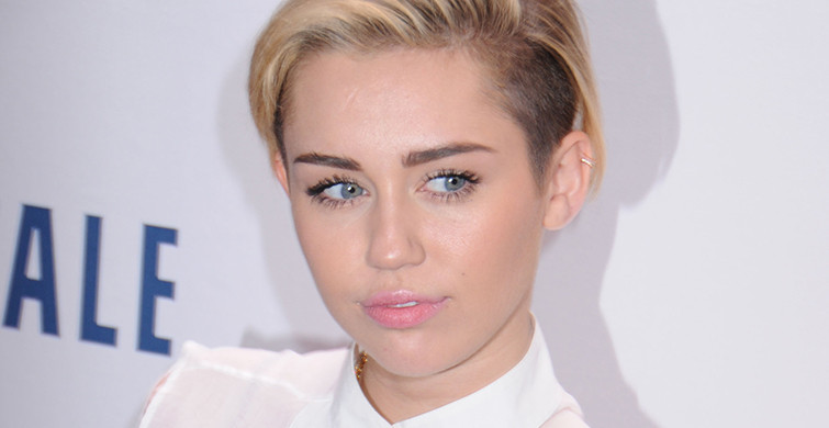 Miley Cyrus’tan Cesur Paylaşım