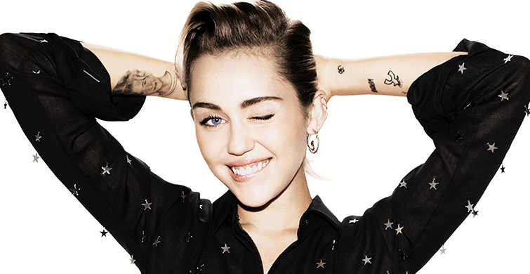 Miley Cyrus Veda Pozuyla Olay Yarattı