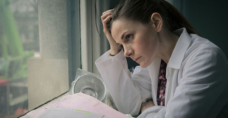 Louise Brealey Kimdir? Louise Brealey Boyu Kaç, Kilosu Kaç, Aslen Nereli, Sevgilisi Kimdir?