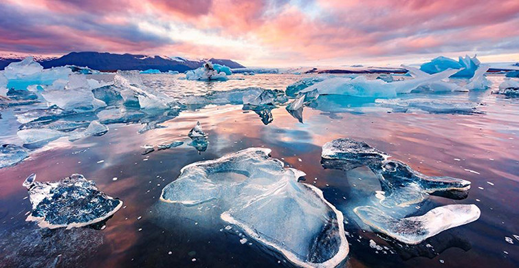 İzlanda'ının En Büyük Buzuluyla Tanıştınız mı?