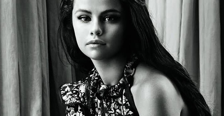 Selena Gomez Fotoğrafları - Selena Gomez Resimleri