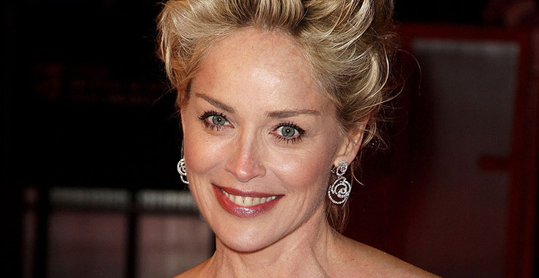 Sharon Stone, Temel İçgüdü Filmindeki Sahneyi Yeniden Canlandırdı