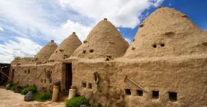 Tarihi Kümbet Evleri, Yerli Yabancı Turist Akınına Uğruyor
