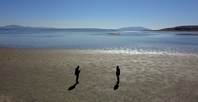 Van Gölü’nde Kuraklık Nedeniyle Yeni Adacıklar Ortaya Çıktı