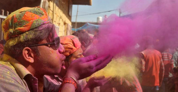 Hindistan'daki Holi Fest'ten 15 Sıra Dışı Fotoğraf