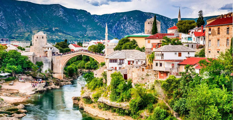 Yemyeşil Doğasıyla Büyüleyen Şehir: Mostar!