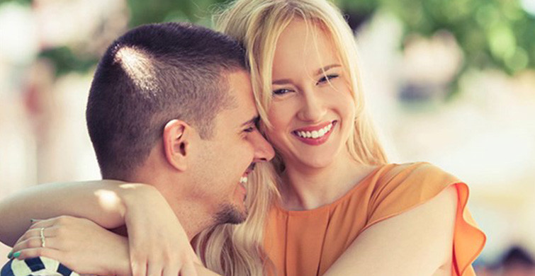 Sevgilinizin Size Evlenme Teklif Edeceğinin 5 İşareti