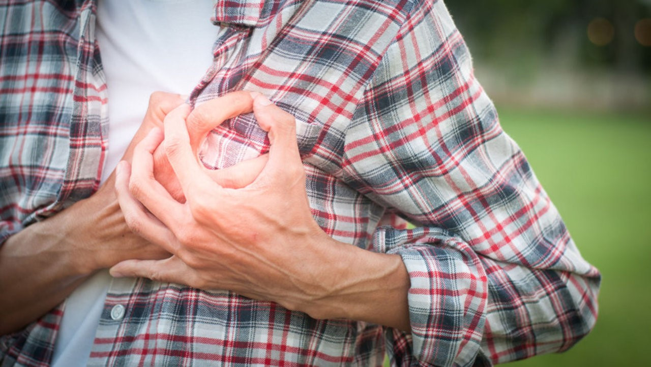 Kalp Krizi Geçirmeden 1 Ay Önce Vücudunuz Haber Veriyor