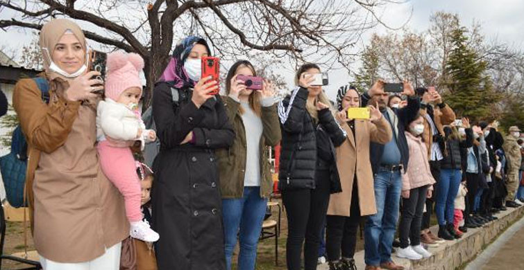 Suriye'den Dönen Komandolar Ailelerine Sarıldı797788