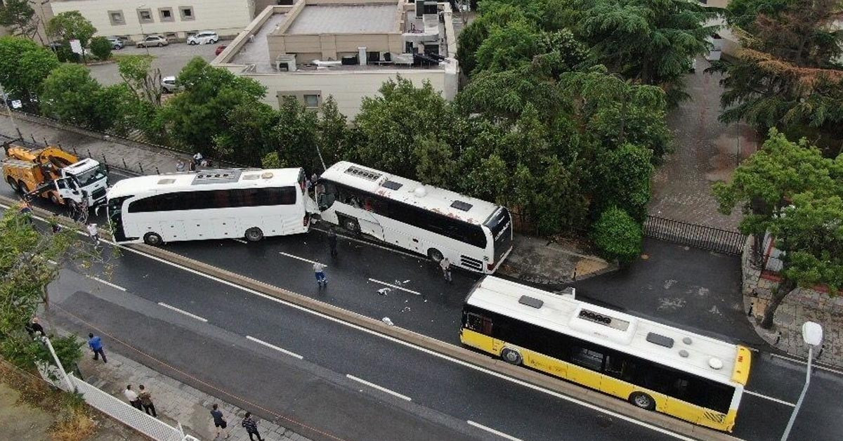 3 otobüs çarpıştı
