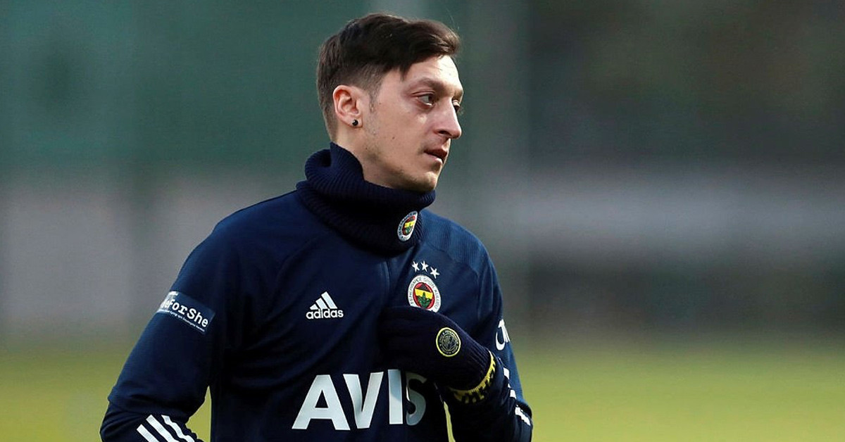 Mesut Özil sakatlığını atlattı